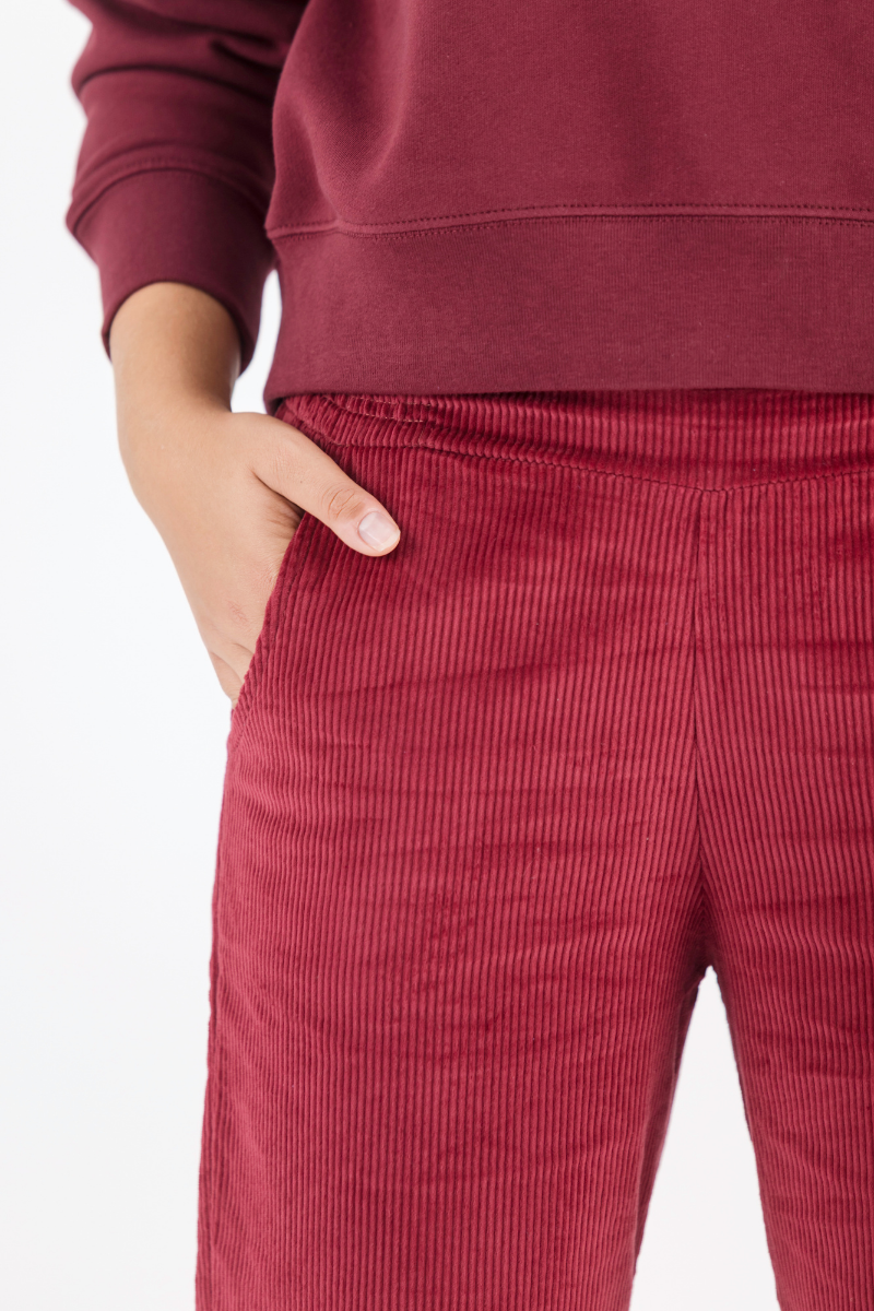 PANTALON EN VELOURS CÔTELÉ FRAMBOISE