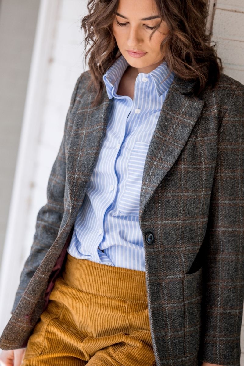 AMERICANA SASTRE GRIS CUADRO MARRON