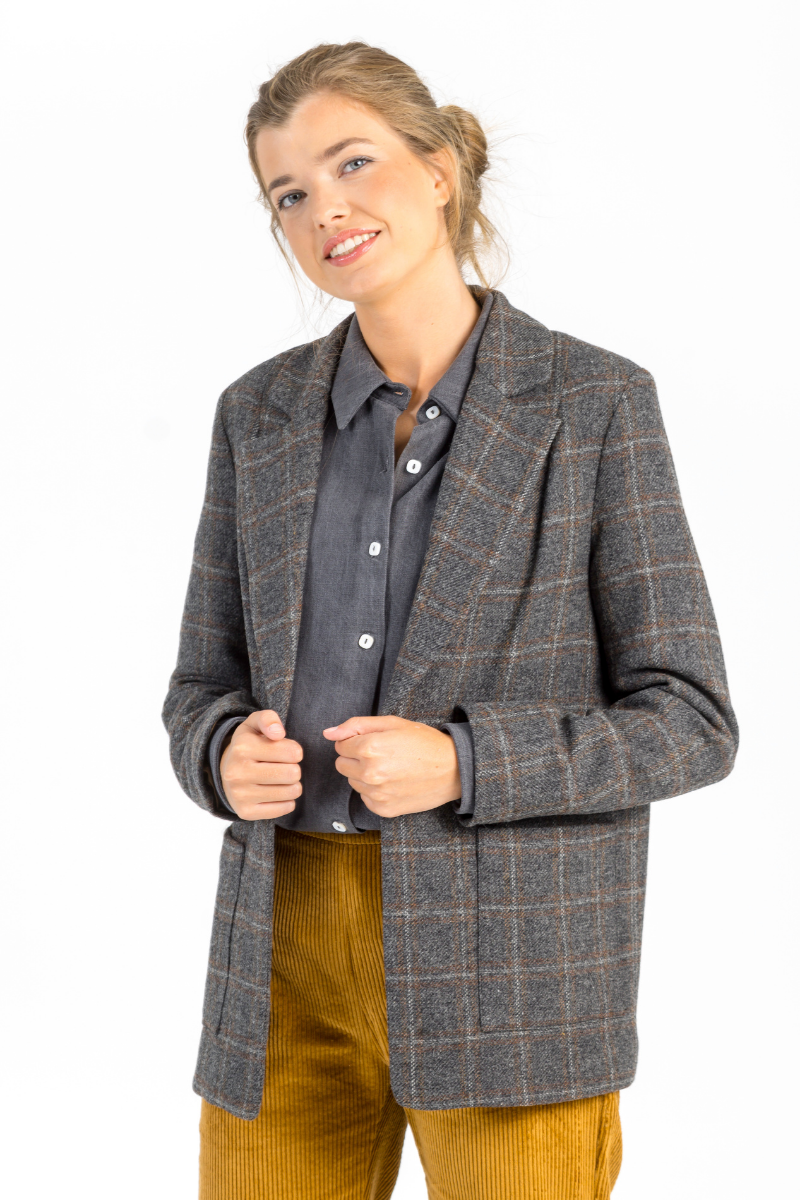 AMERICANA SASTRE GRIS CUADRO MARRON