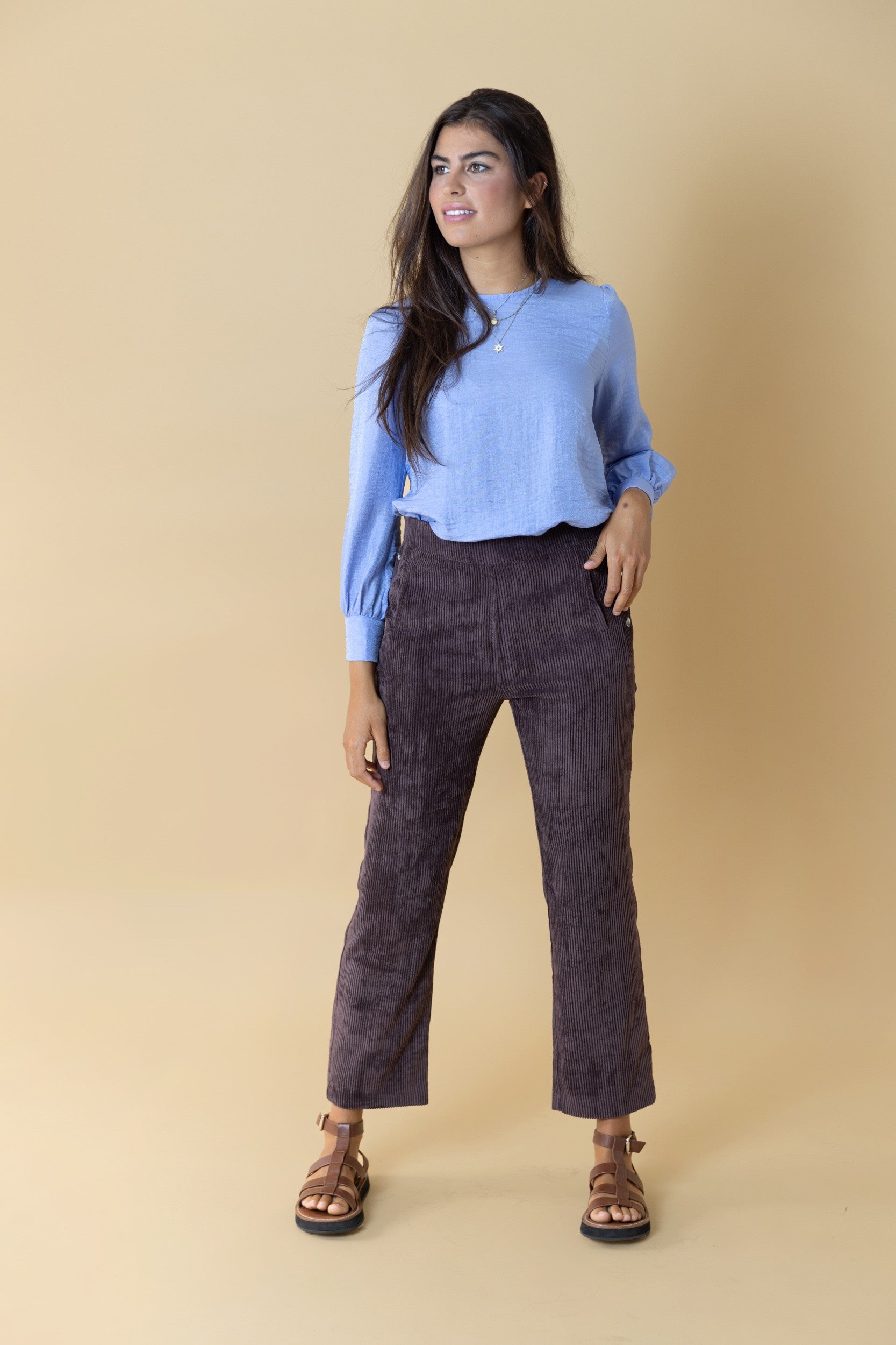 PANTALON MILAN PANA MARRÓN