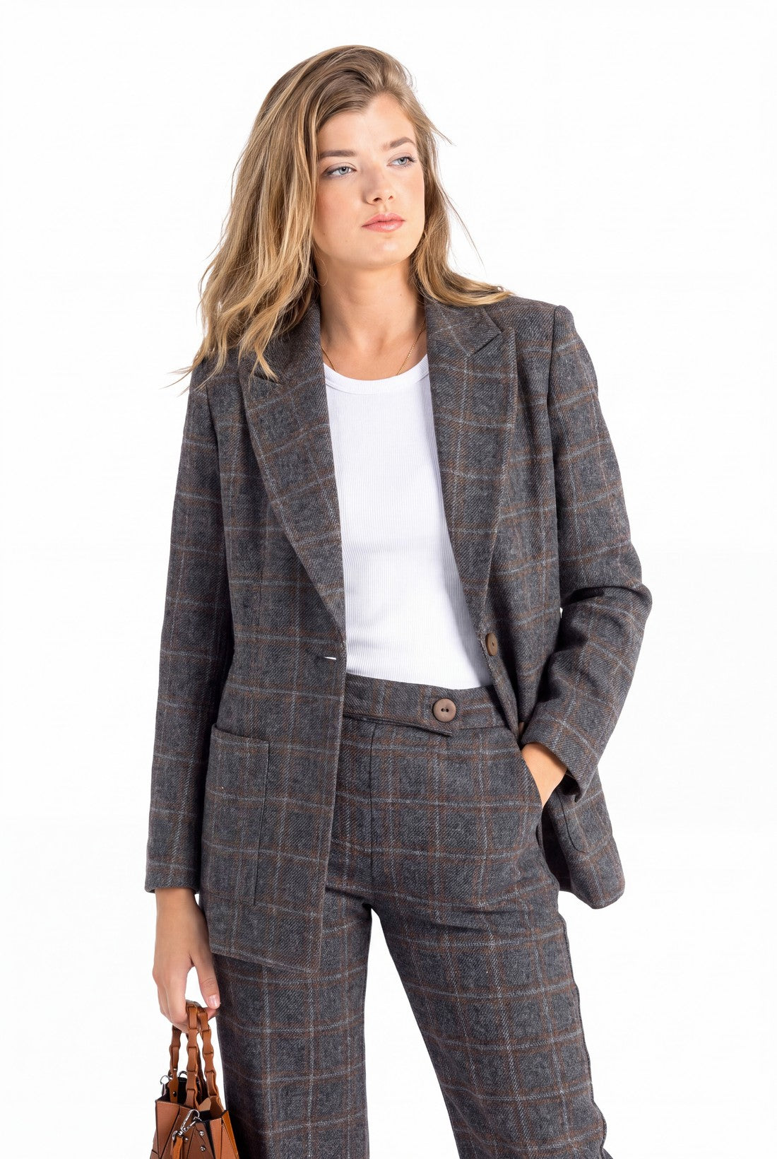 PANTALON GRIS CUADRO MARRON