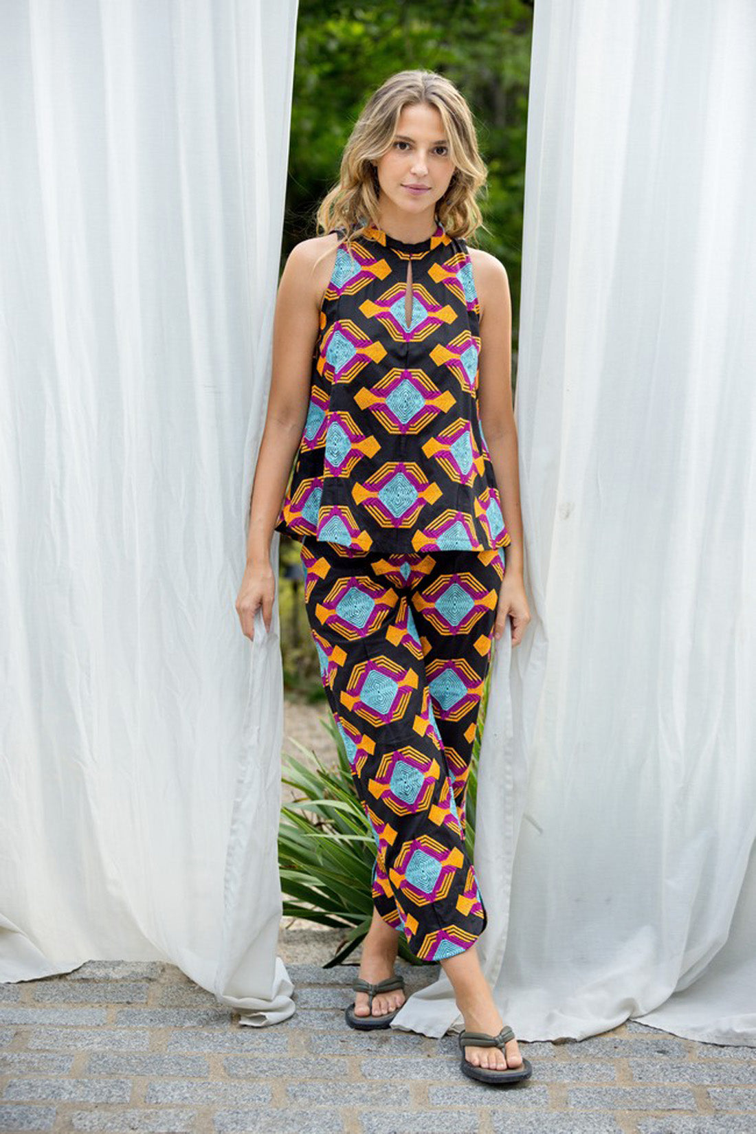 TOP HALTER BROCADO
