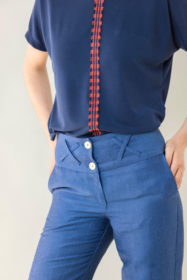 BLUE RIBBON TOP