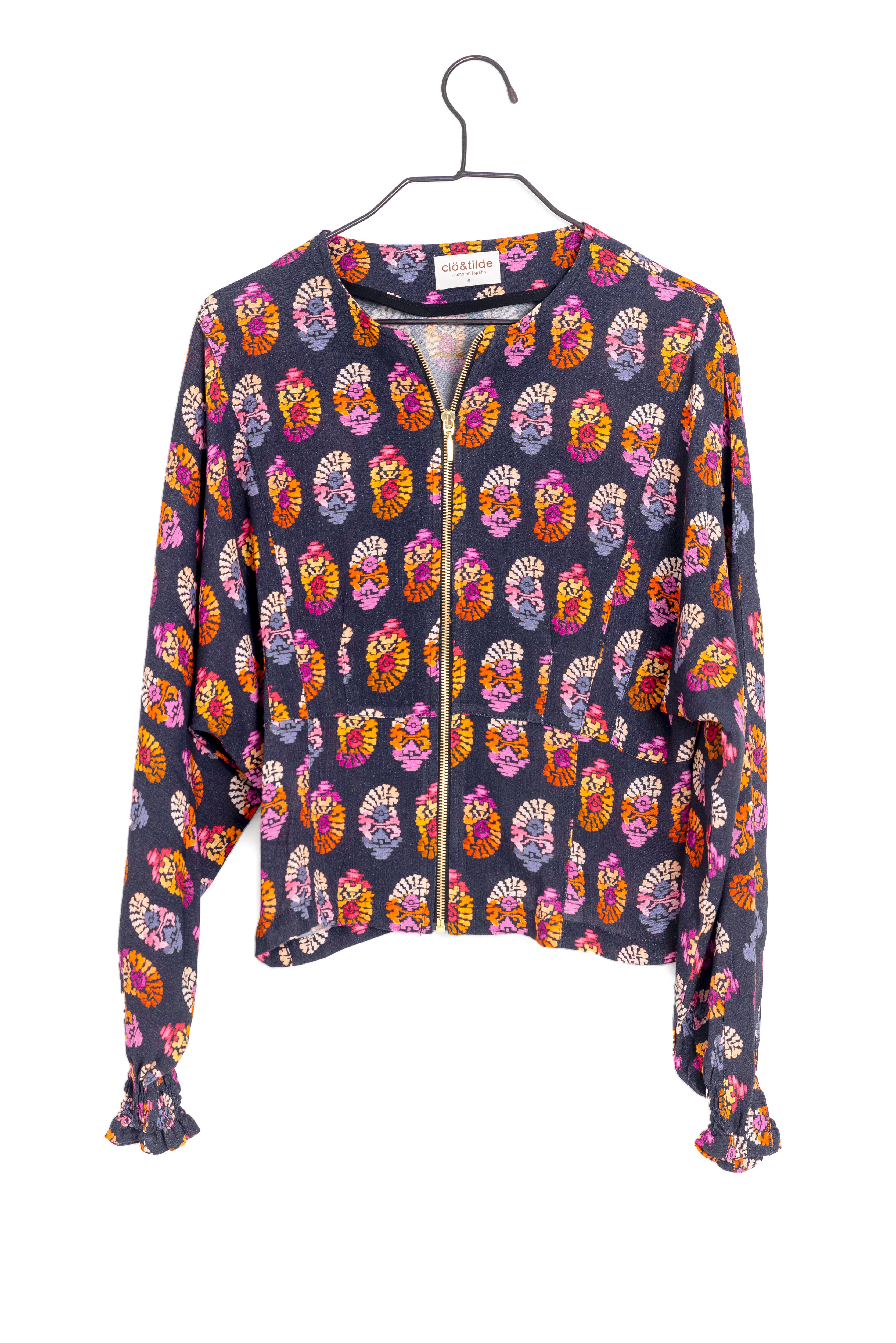 CHAQUETA MARIPOSA ROSETONES
