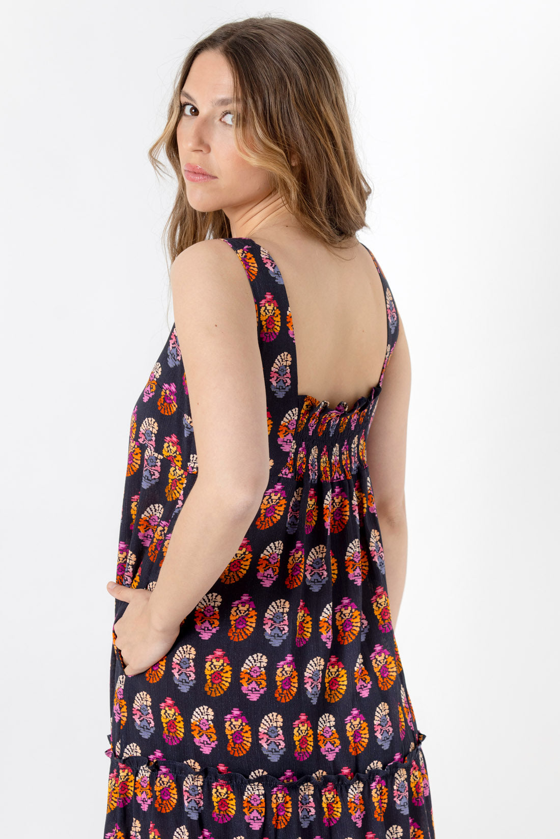 VESTIDO VIC ROSETONES
