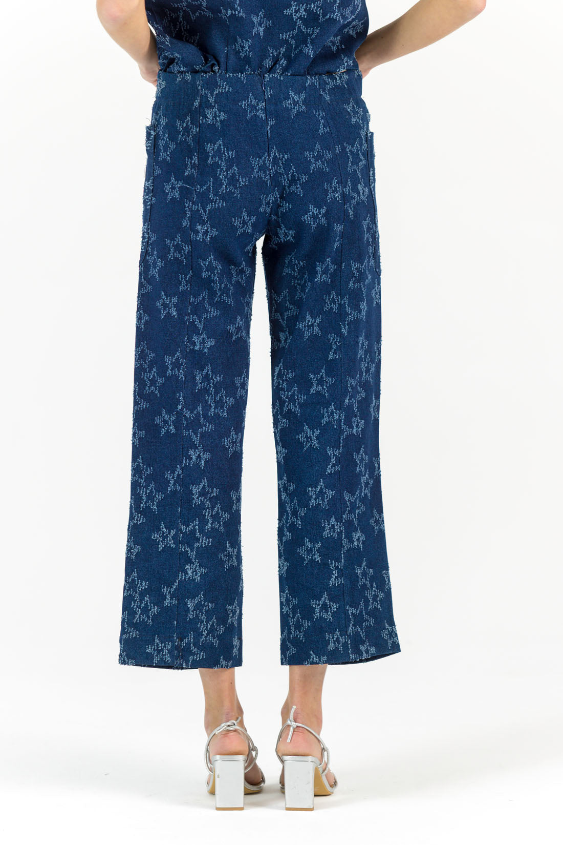 TOTAL LOOK CAZADORA ESTRELLA