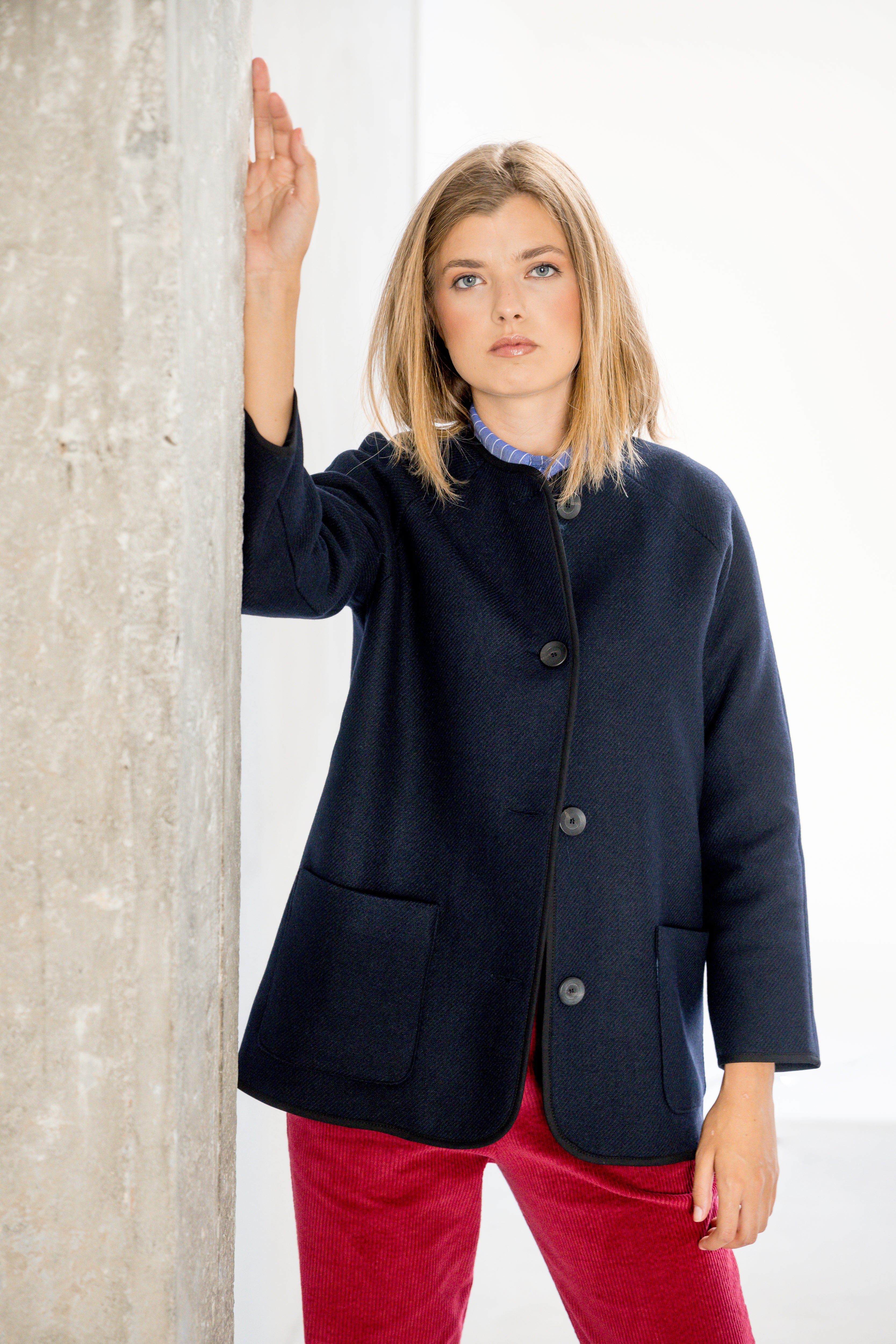 PANTALON EN VELOURS CÔTELÉ FRAMBOISE