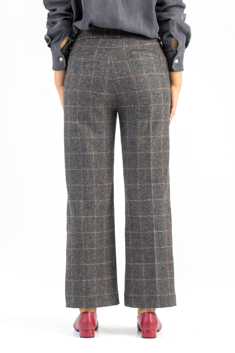 PANTALON GRIS CUADRO MARRON
