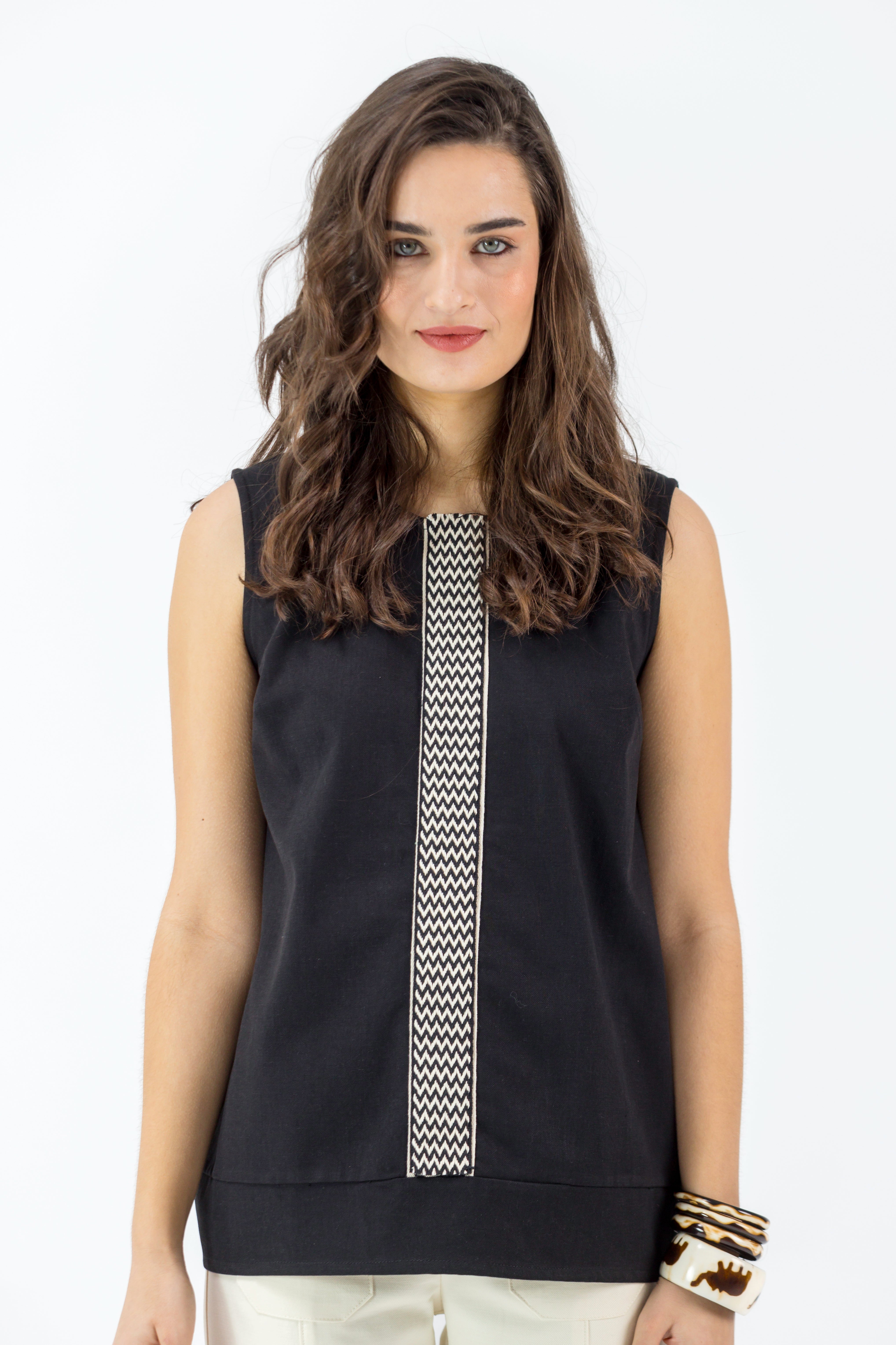 BLACK PALMER TOP