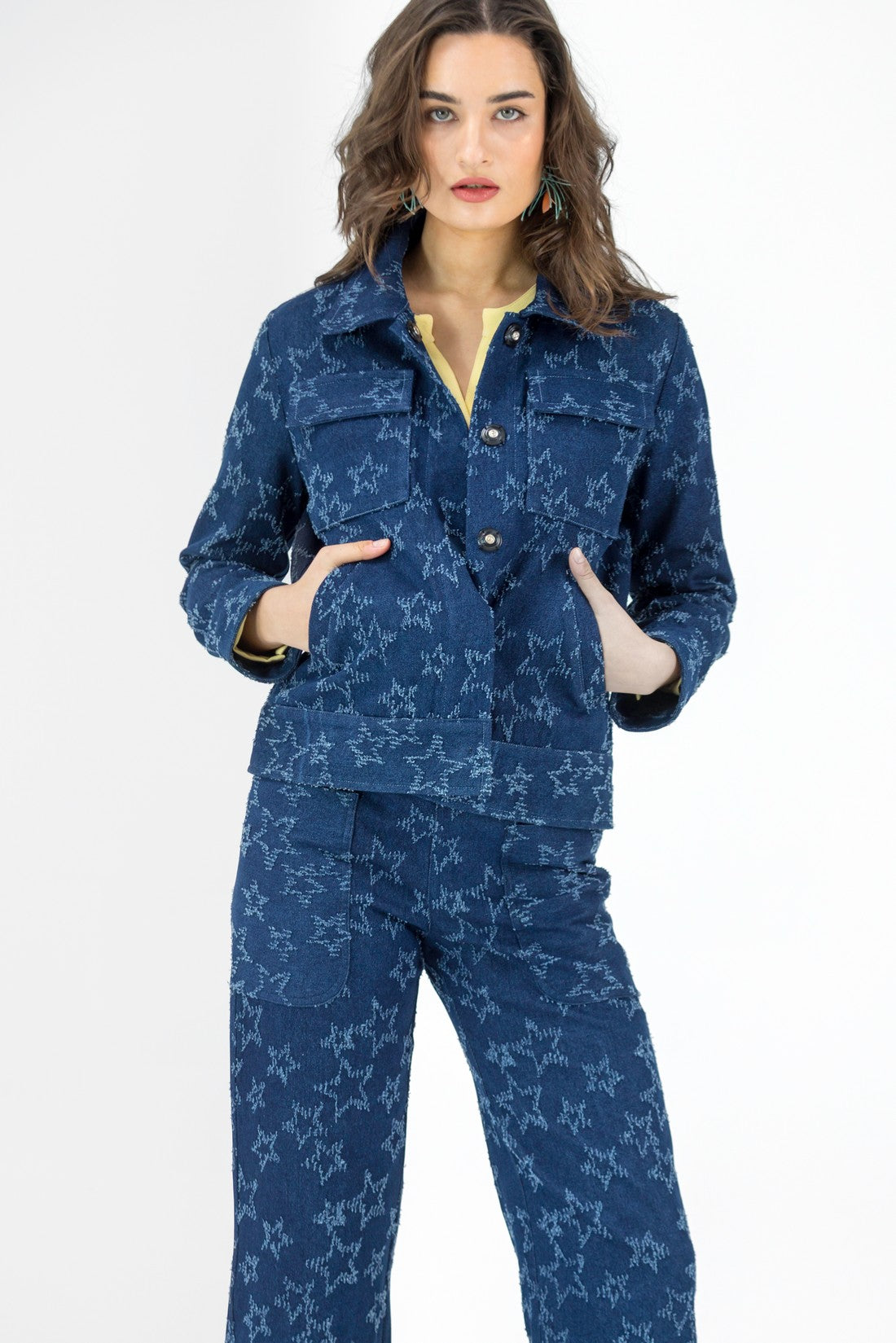 TOTAL LOOK CAZADORA ESTRELLA